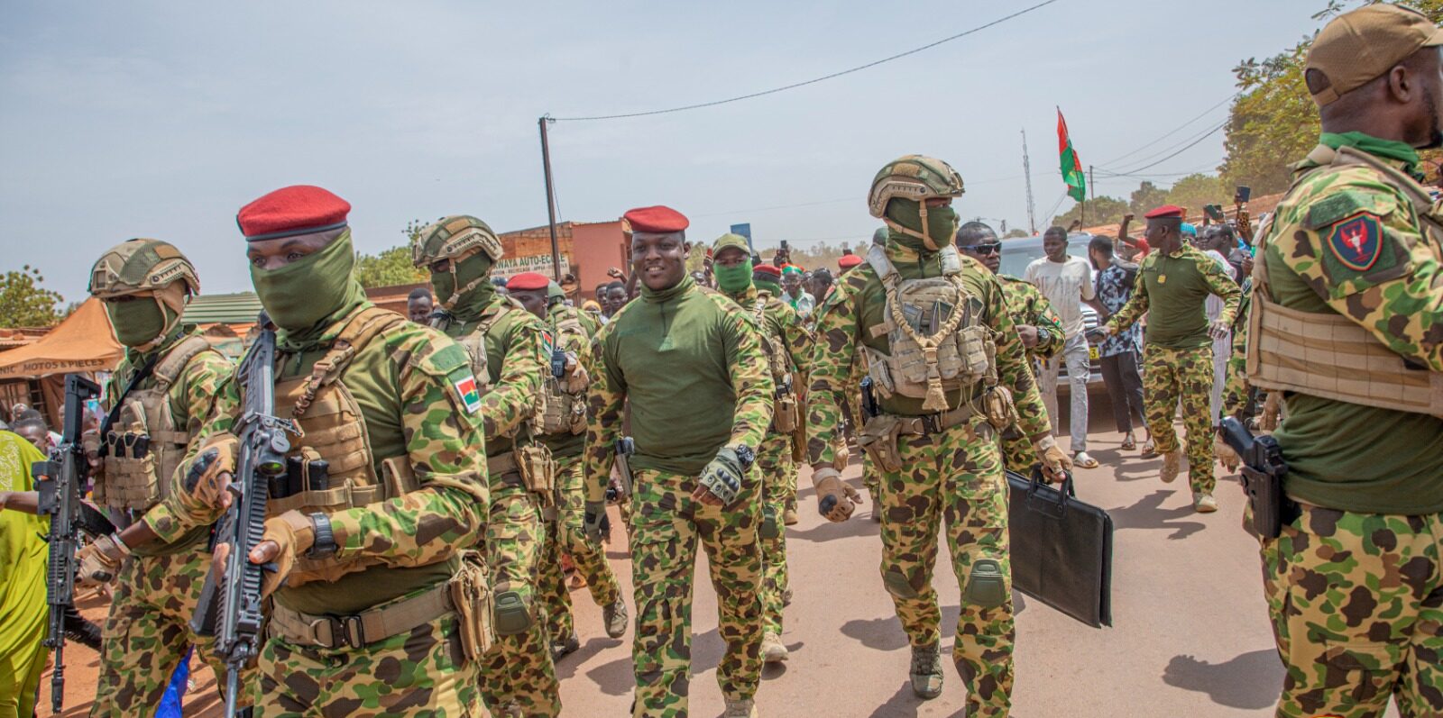 Burkina Faso : L’écho inspirant du Capitaine Ibrahim Traoré, pour la lutte contre le terrorisme au-delà des frontières du Faso